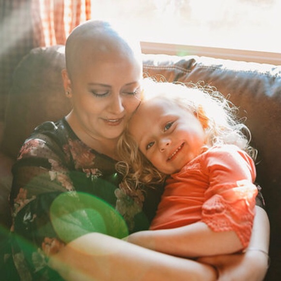 Meet your Posher, Amy - Picture 5 of 6